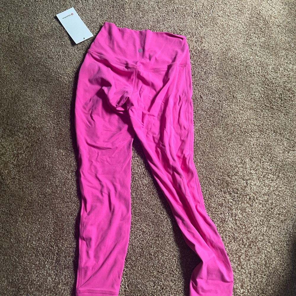 Sonic Pink lululemon aligns 25” NWT size 6